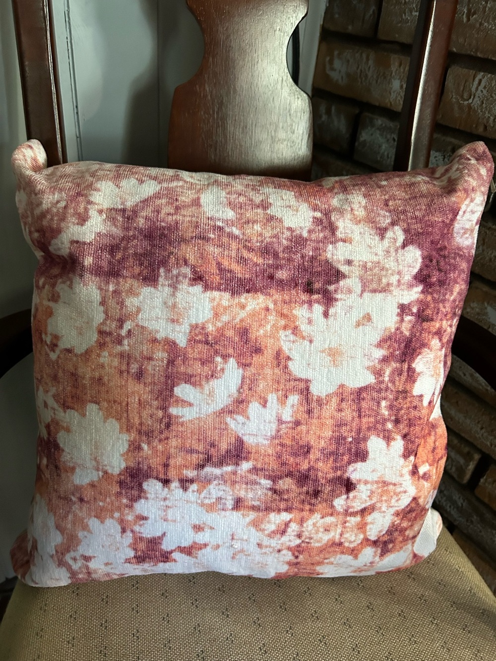 Decorative Throw Pillow “Floral”